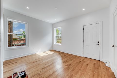 Tiny photo for 7427 S Oglesby Avenue, Chicago, IL 60649 (MLS # 12490702)