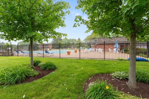 Tiny photo for 4129 Saratoga Avenue #106, Downers Grove, IL 60515 (MLS # 12541672)
