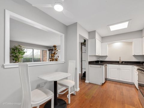 Tiny photo for 4129 Saratoga Avenue #106, Downers Grove, IL 60515 (MLS # 12541672)