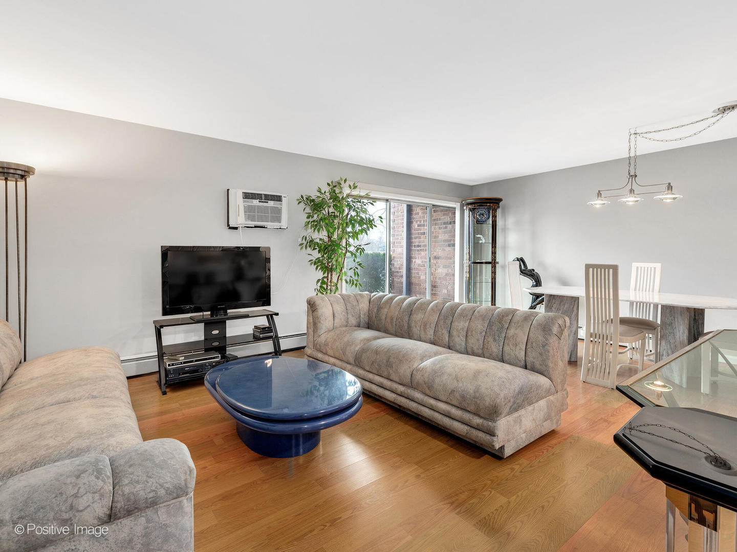 4129 Saratoga Avenue 106