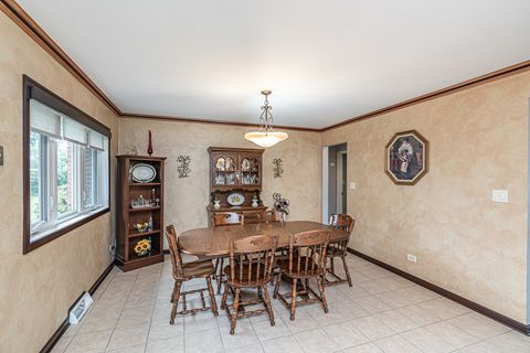 A home in Rolling Meadows