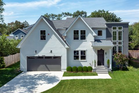 Photo of 1060 Cedar Lane, Northbrook, IL 60062 (MLS # 12350799)