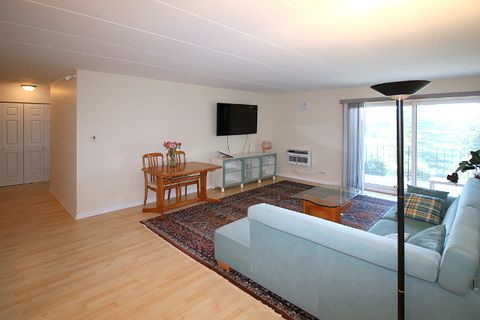 Tiny photo for 16 E Old Willow Road #412S, Prospect Heights, IL 60070 (MLS # 12447841)