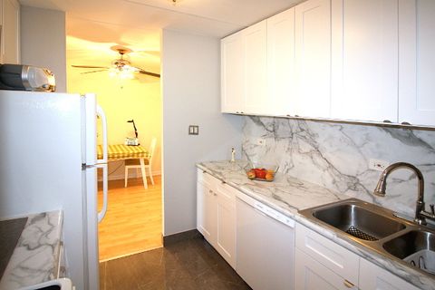 Tiny photo for 16 E Old Willow Road #412S, Prospect Heights, IL 60070 (MLS # 12447841)