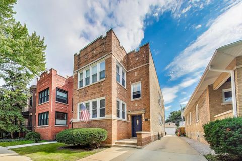 2433 W Dakin Street Chicago IL 60618