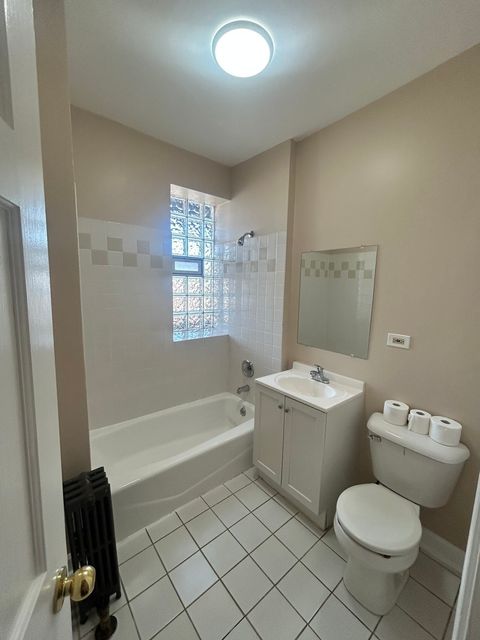 Tiny photo for 3618 W Ainslie Street #3W, Chicago, IL 60625 (MLS # 12447684)
