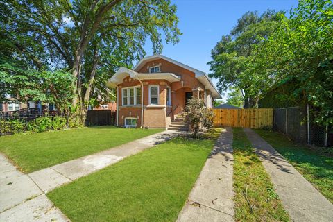 Tiny photo for 11127 S Wallace Street, Chicago, IL 60628 (MLS # 12525900)