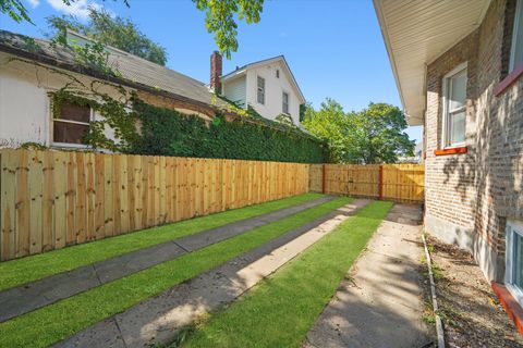 Tiny photo for 11127 S Wallace Street, Chicago, IL 60628 (MLS # 12525900)