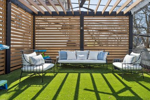 Tiny photo for 2257 W Belmont Avenue #1W, Chicago, IL 60618 (MLS # 12616489)