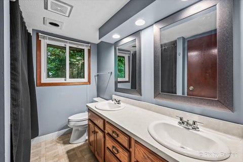 Tiny photo for 6N365 Essex Avenue, St. Charles, IL 60174 (MLS # 12756664)
