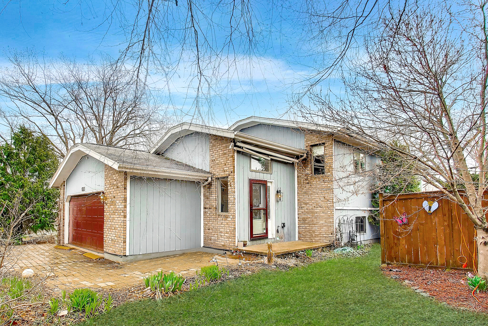 1323 Cottonwood Lane