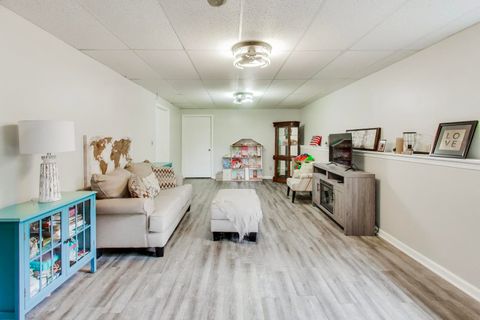 Tiny photo for 1323 Cottonwood Lane, Crystal Lake, IL 60014 (MLS # 12625432)