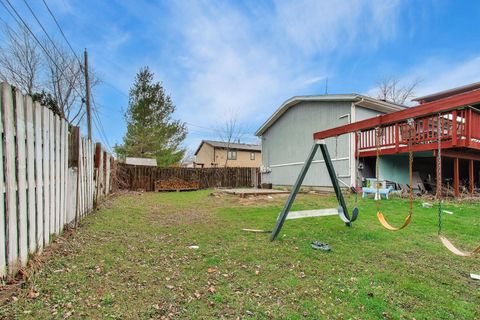 Tiny photo for 1323 Cottonwood Lane, Crystal Lake, IL 60014 (MLS # 12625432)