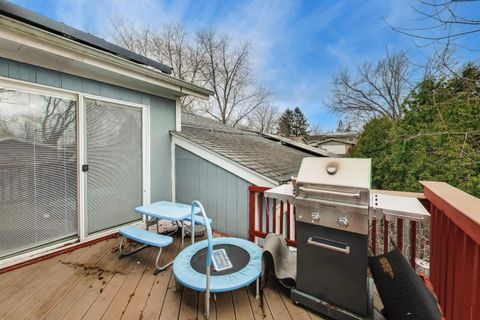 Tiny photo for 1323 Cottonwood Lane, Crystal Lake, IL 60014 (MLS # 12625432)