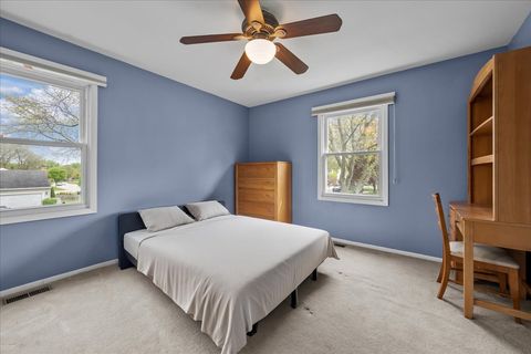Tiny photo for 701 Thompson Boulevard, Buffalo Grove, IL 60089 (MLS # 12630269)