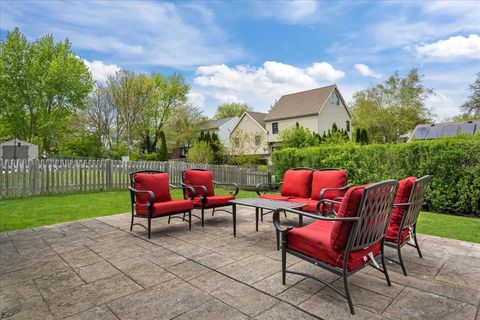 Tiny photo for 701 Thompson Boulevard, Buffalo Grove, IL 60089 (MLS # 12630269)