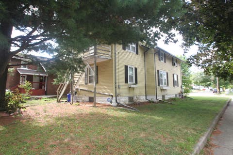 Tiny photo for 1304 Montague Street, Rockford, IL 61102 (MLS # 12715535)
