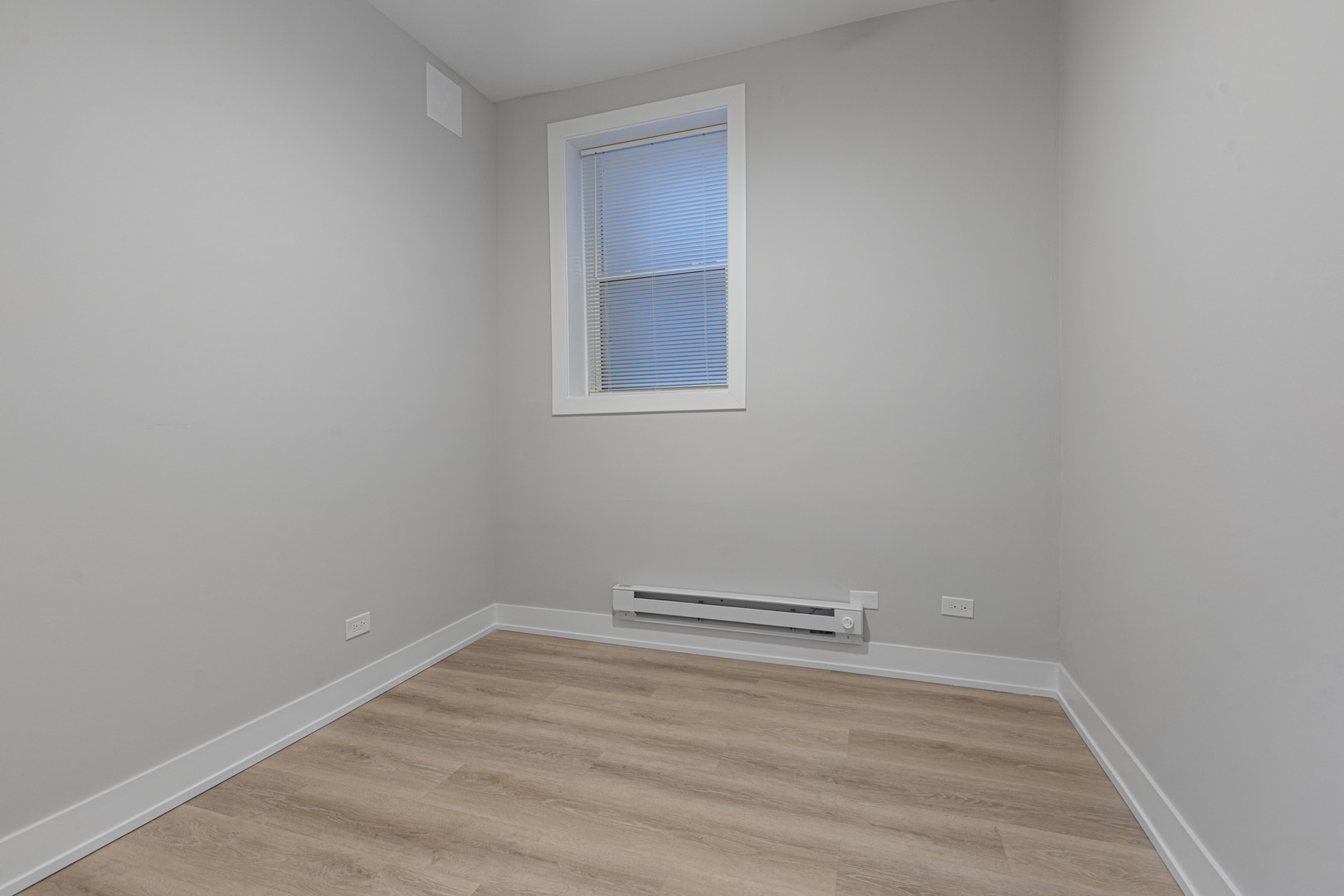 1456 W Fargo Avenue G1