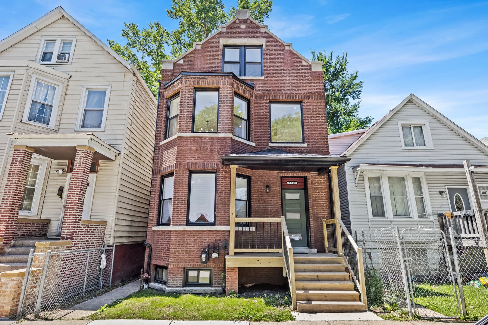 Photo 1 of 24 — 5310 S Wood Street, Chicago, IL 60609