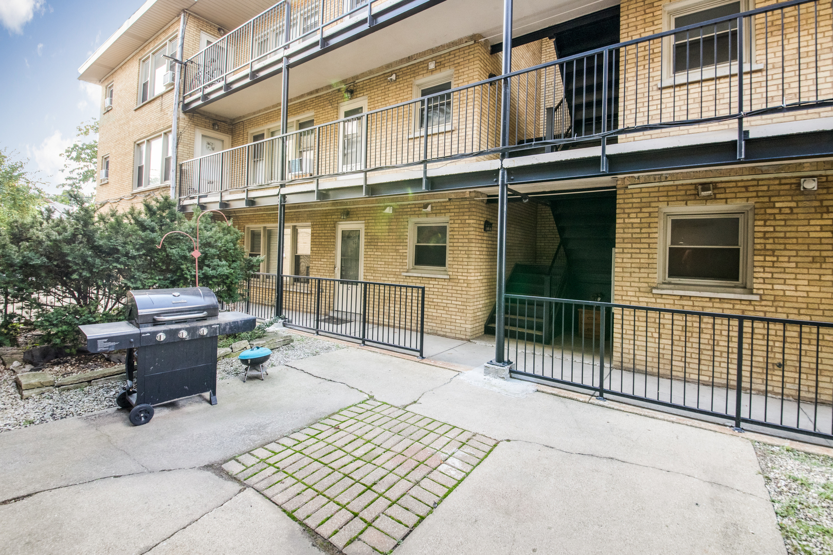 6733 W Irving Park Avenue 2B