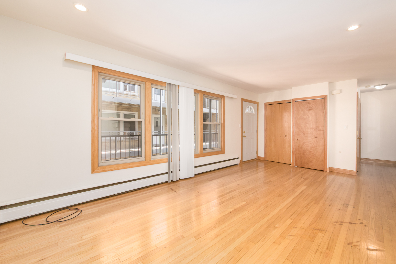 6733 W Irving Park Avenue 2B