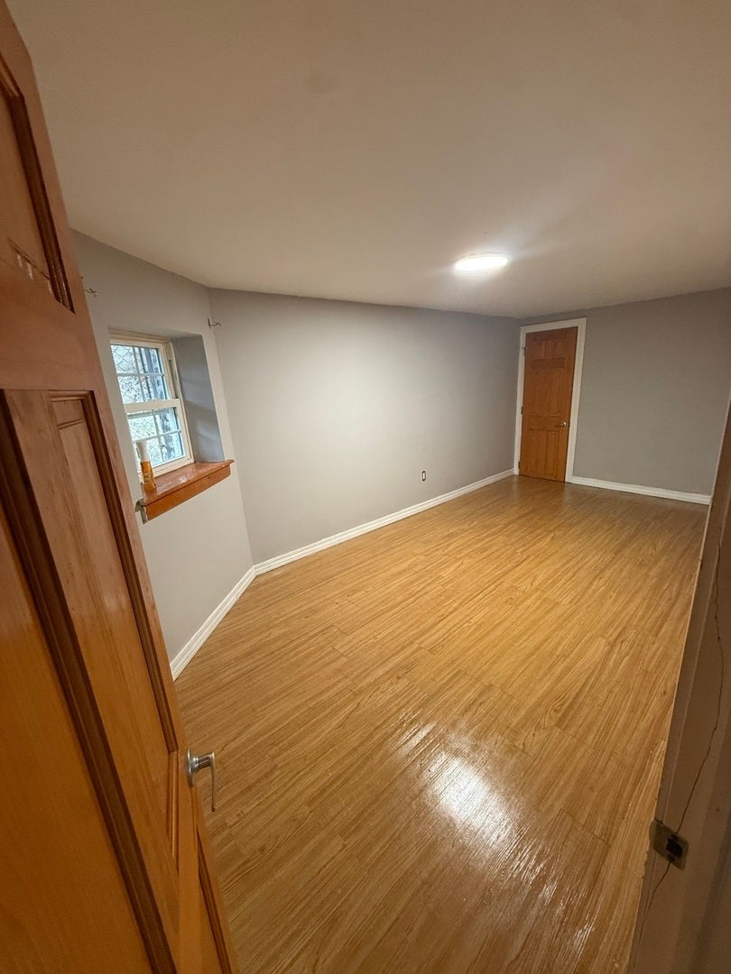 844 N Harding Avenue BASEMENT