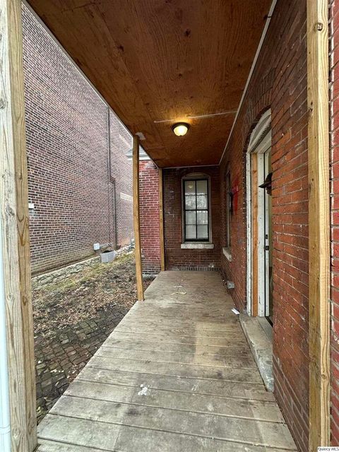 Tiny photo for 812 N 7th St, Quincy, IL 62301 (MLS # 12536840)