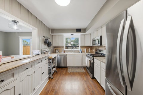 Tiny photo for 390 Bartram Road, Riverside, IL 60546 (MLS # 12751025)
