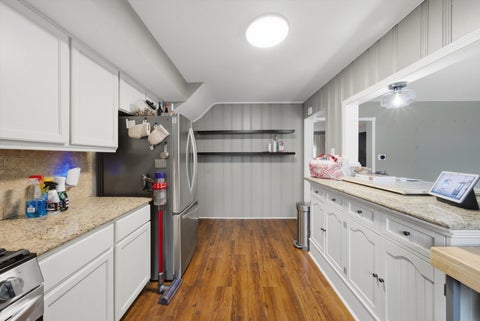 Tiny photo for 390 Bartram Road, Riverside, IL 60546 (MLS # 12751025)