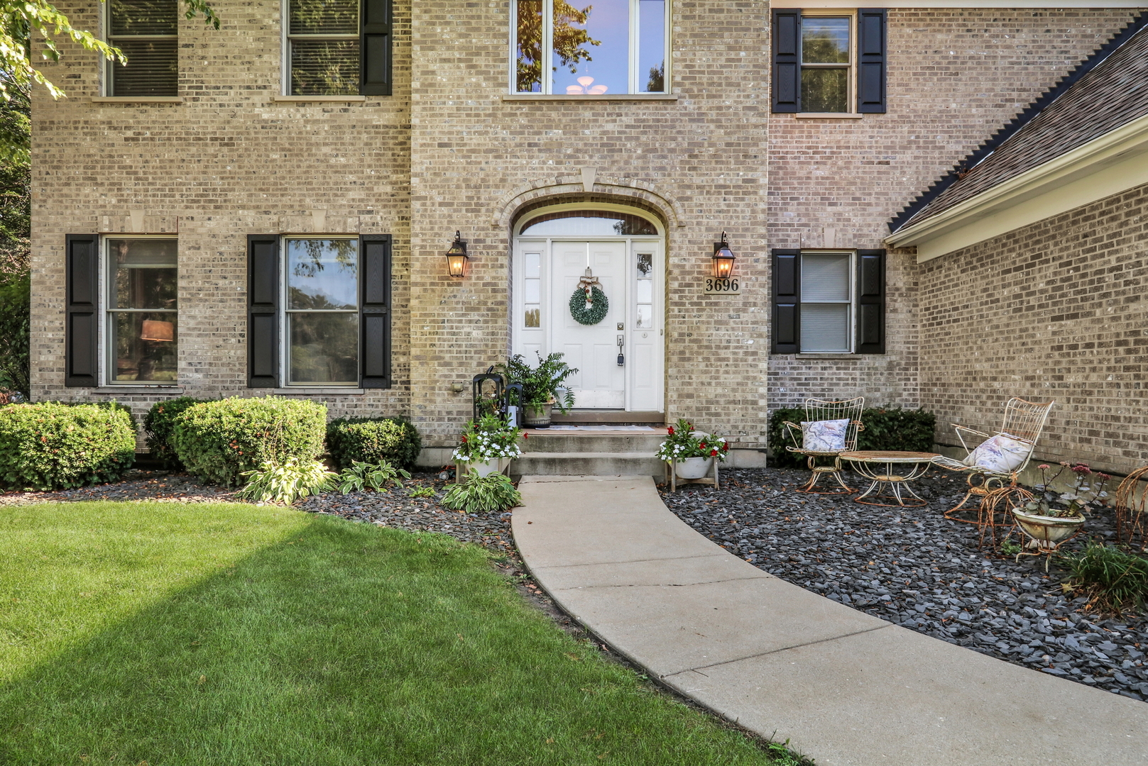3696 Tamarack Circle
