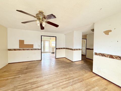 Tiny photo for 196 Green Court, Streamwood, IL 60107 (MLS # 12522177)