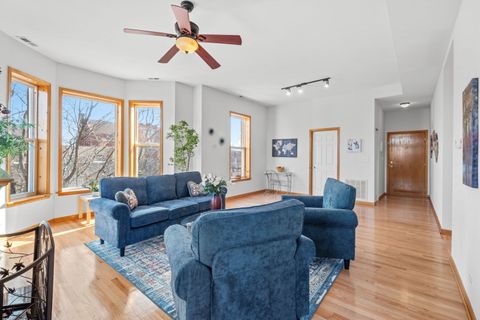 Tiny photo for 6412 S Woodlawn Avenue #3, Chicago, IL 60637 (MLS # 12574973)