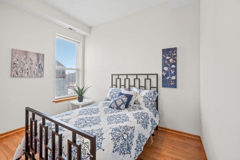 Tiny photo for 6412 S Woodlawn Avenue #3, Chicago, IL 60637 (MLS # 12574973)
