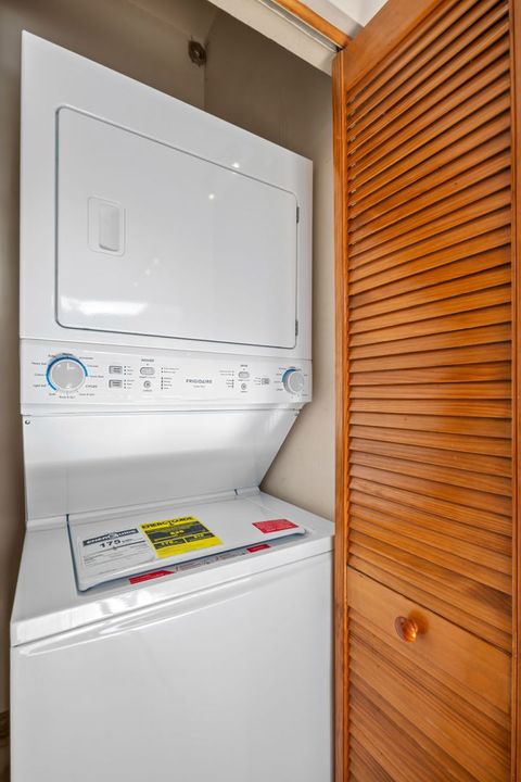 Tiny photo for 6412 S Woodlawn Avenue #3, Chicago, IL 60637 (MLS # 12574973)