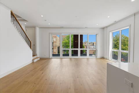 Tiny photo for 6414 N Francisco Avenue #202, Chicago, IL 60645 (MLS # 12678008)