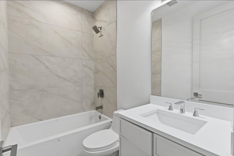 Tiny photo for 6414 N Francisco Avenue #202, Chicago, IL 60645 (MLS # 12678008)