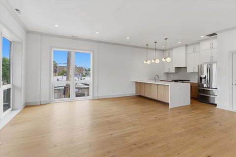 Tiny photo for 6414 N Francisco Avenue #202, Chicago, IL 60645 (MLS # 12678008)