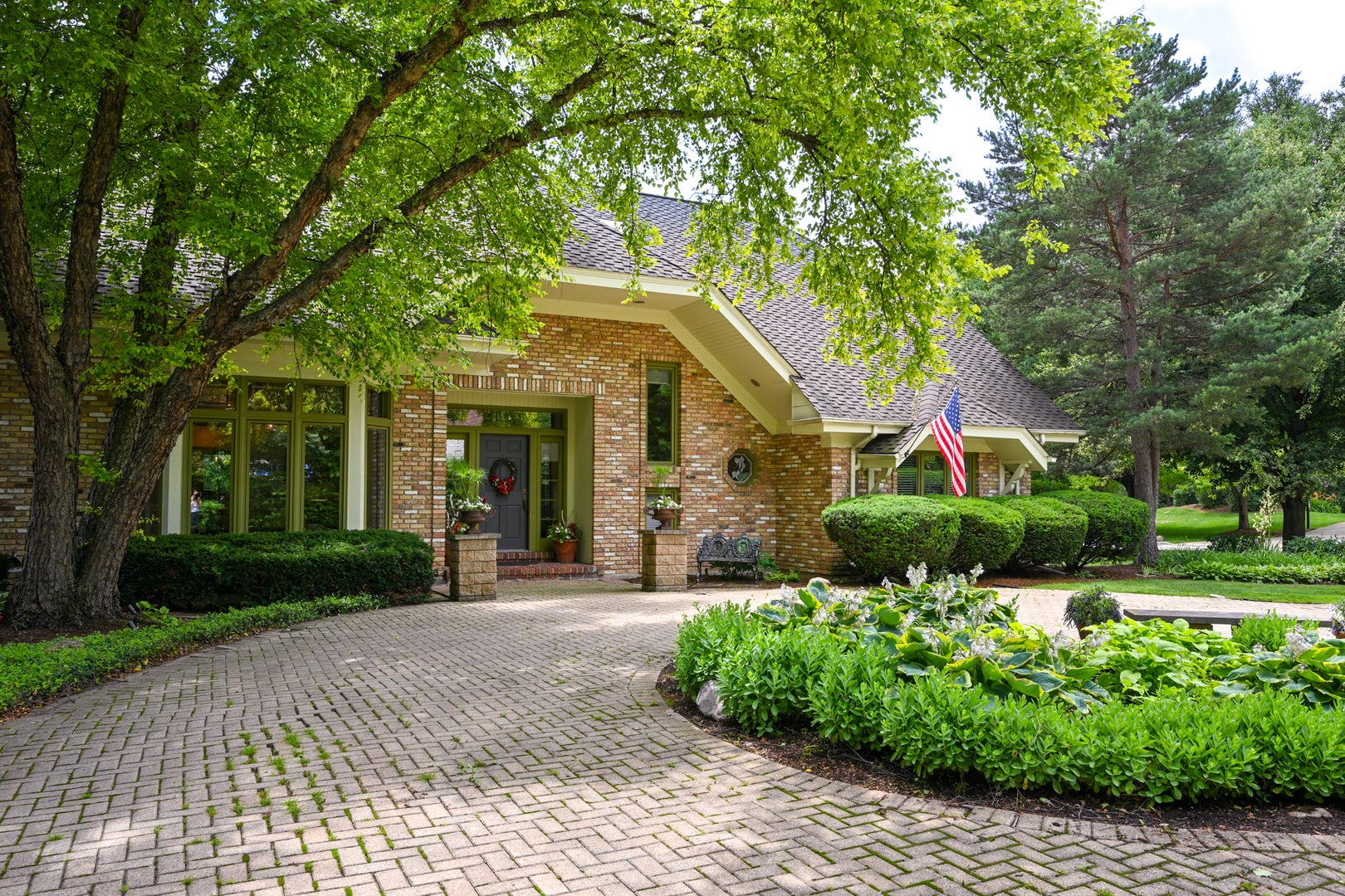 6450 Manor Drive