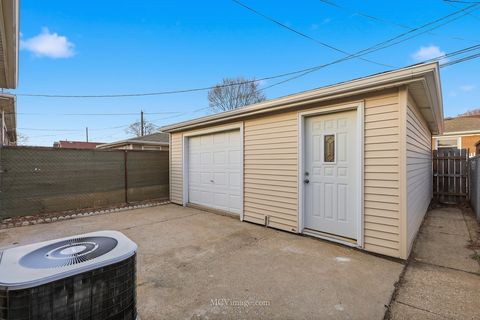 Tiny photo for 2754 E 127th Street, Chicago, IL 60633 (MLS # 12536312)