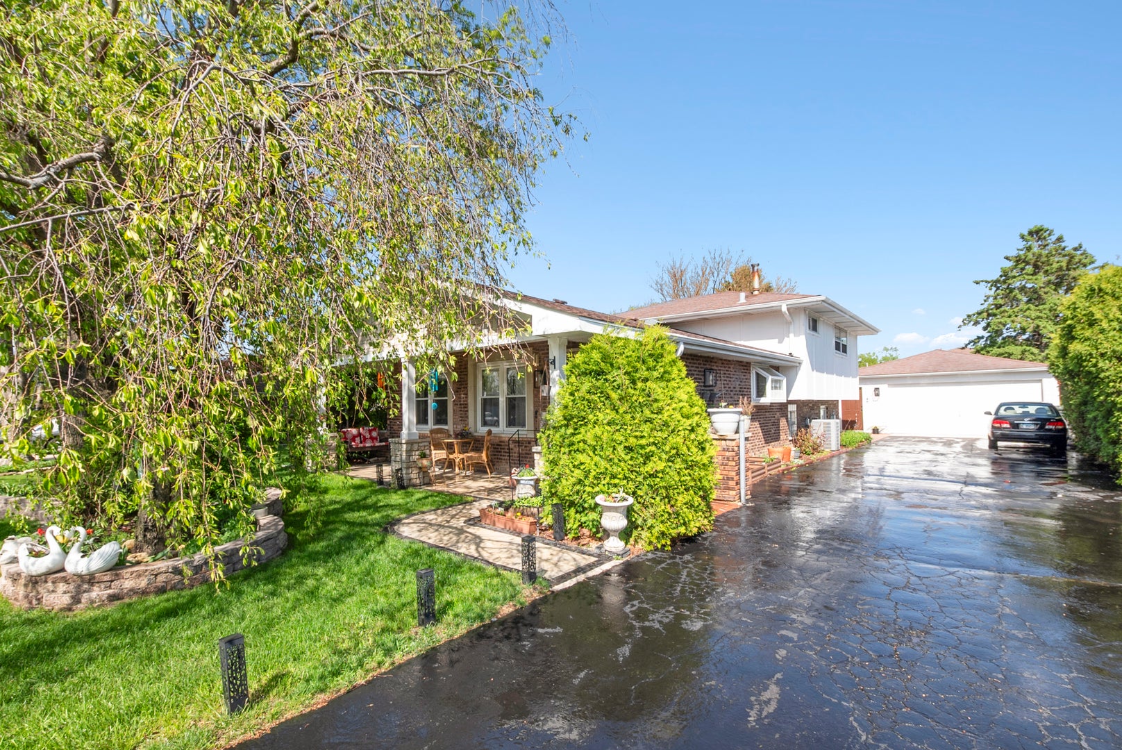 7437 Garden Lane