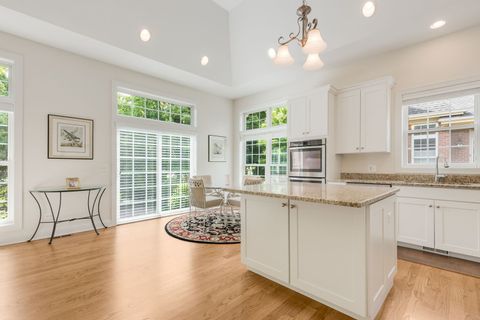 Tiny photo for 905 Hickory Drive, Western Springs, IL 60558 (MLS # 12648755)
