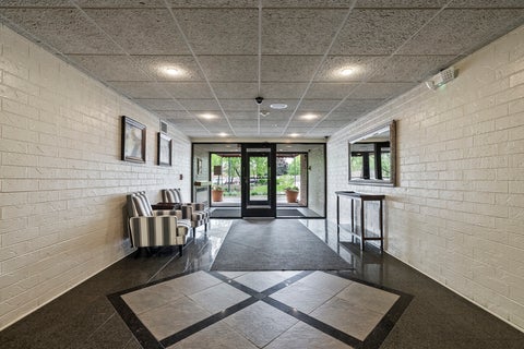 Tiny photo for 1800 Huntington Boulevard #307, Hoffman Estates, IL 60169 (MLS # 12751739)