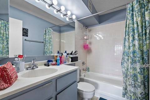 Tiny photo for 1800 Huntington Boulevard #307, Hoffman Estates, IL 60169 (MLS # 12751739)
