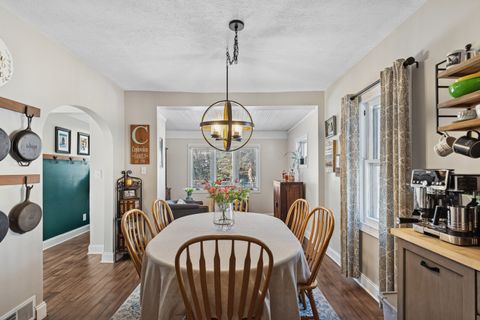 Tiny photo for 43225 N Lakeside Drive, Antioch, IL 60002 (MLS # 12554875)