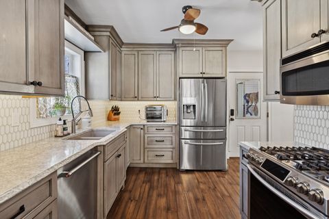 Tiny photo for 43225 N Lakeside Drive, Antioch, IL 60002 (MLS # 12554875)