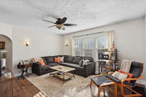 Tiny photo for 43225 N Lakeside Drive, Antioch, IL 60002 (MLS # 12554875)