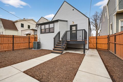 Tiny photo for 3642 N Sawyer Avenue, Chicago, IL 60618 (MLS # 12593267)