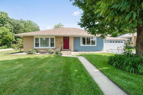 Photo of 365 N Alleghany Road, Grayslake, IL 60030 (MLS # 12738751)