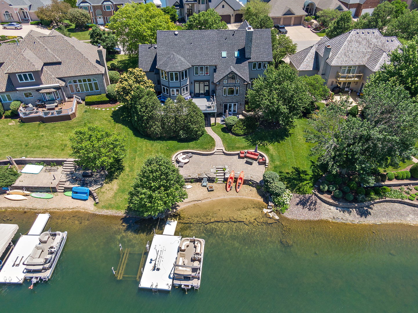 13218 Lakepoint Drive