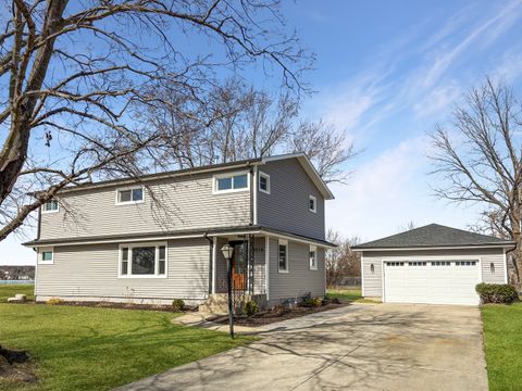 4518 W Shore Drive McHenry IL 60050